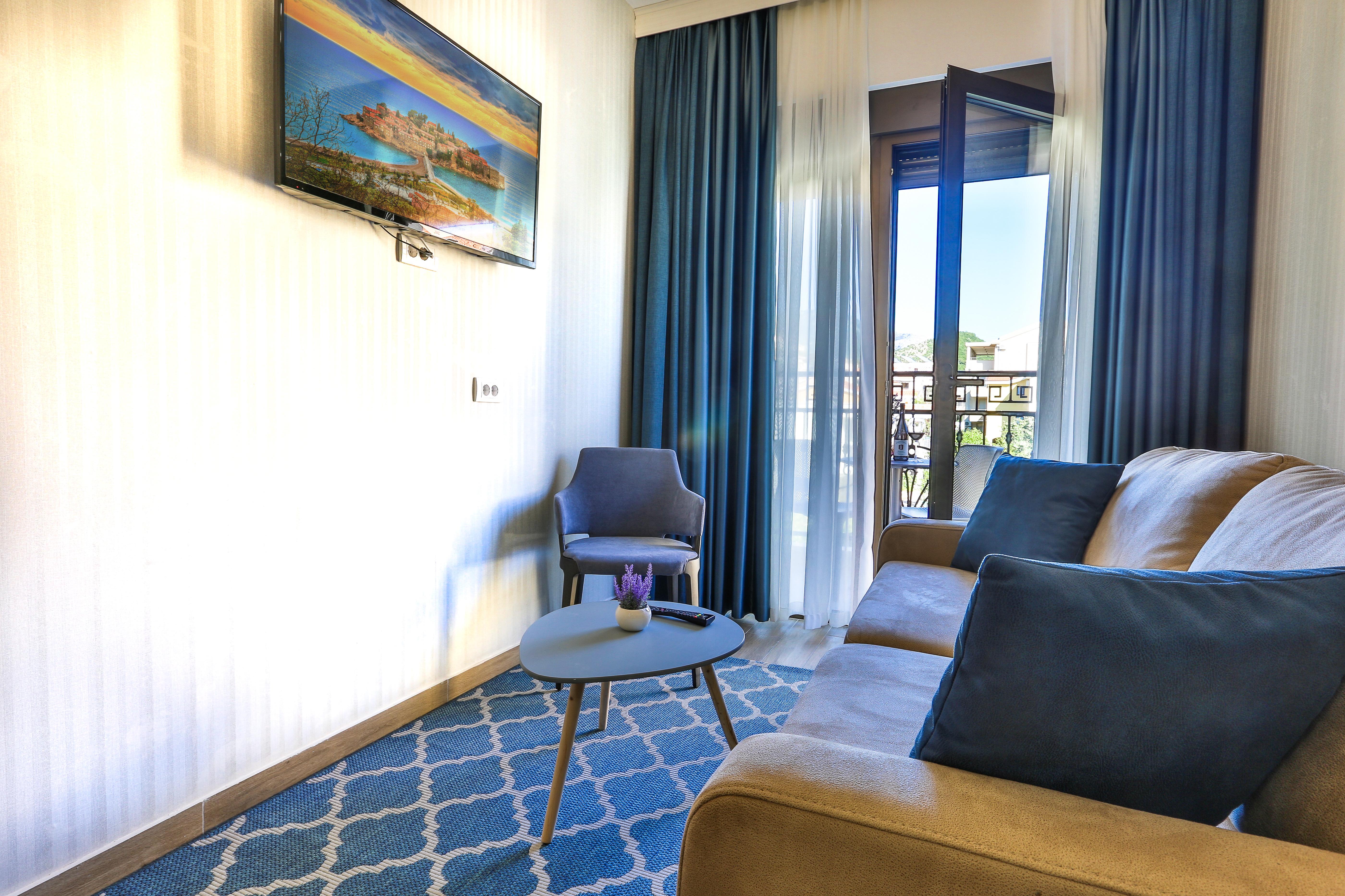 Hotel Harmony By Aycon Petrovac ภายนอก รูปภาพ