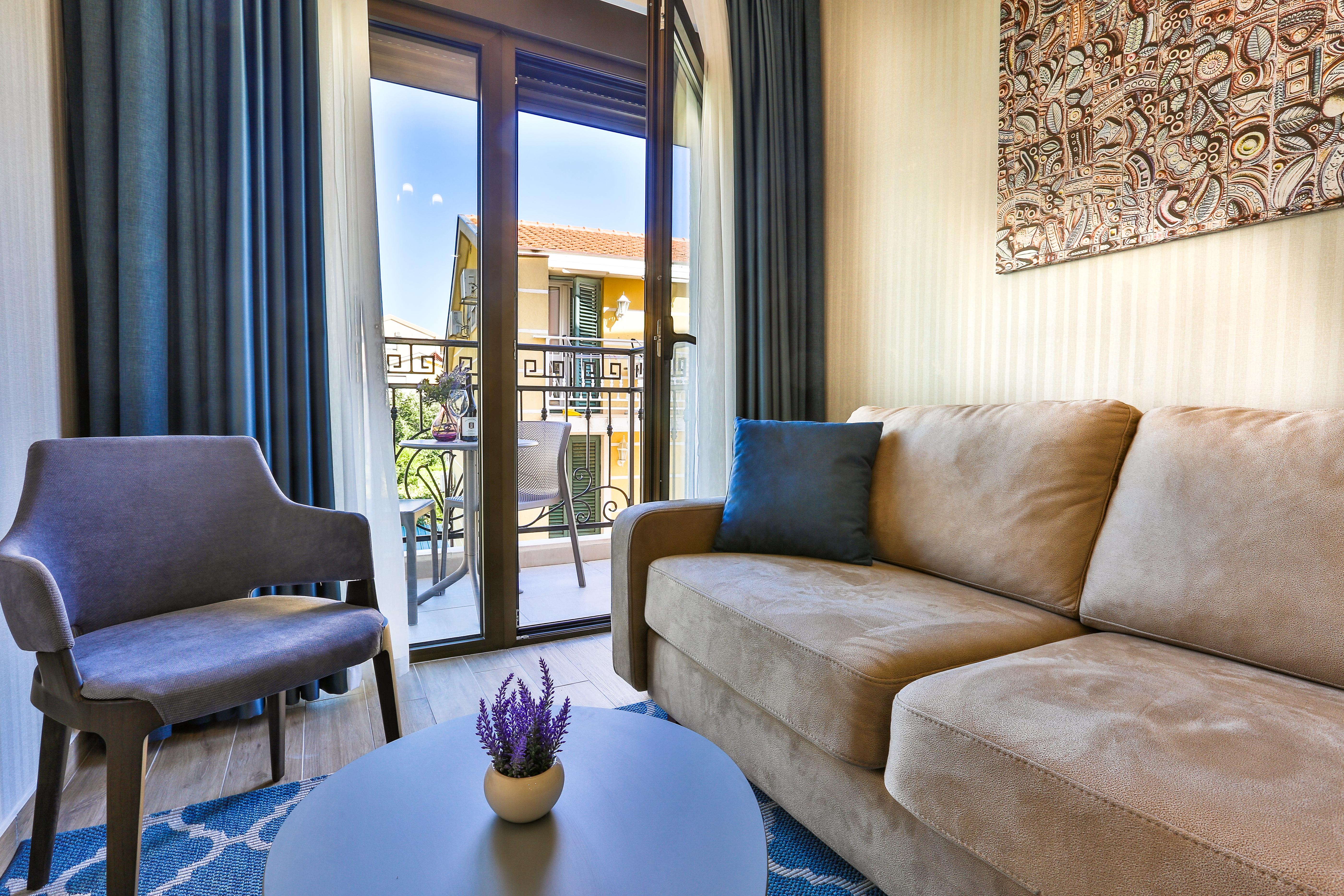Hotel Harmony By Aycon Petrovac ภายนอก รูปภาพ