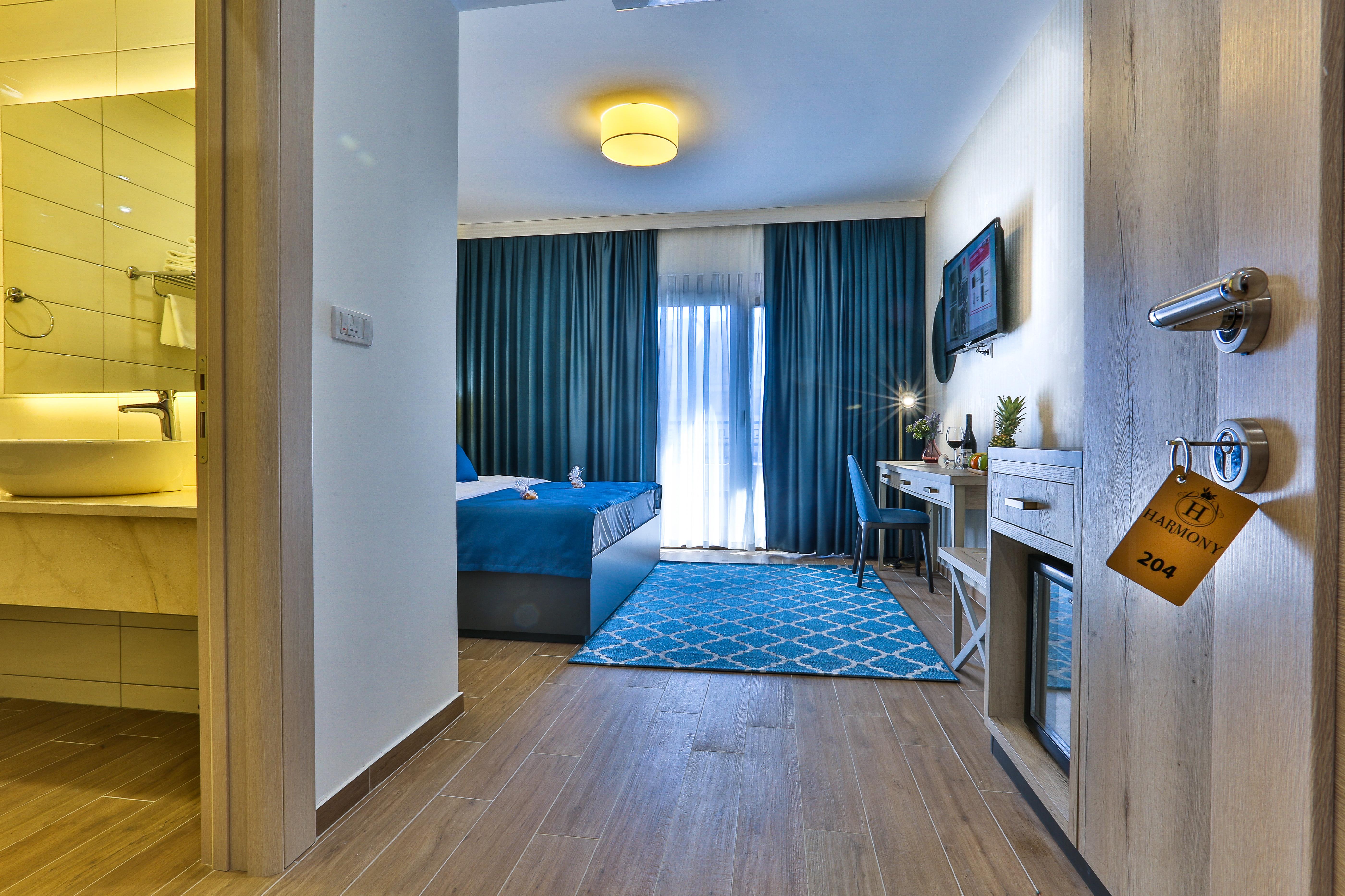 Hotel Harmony By Aycon Petrovac ภายนอก รูปภาพ