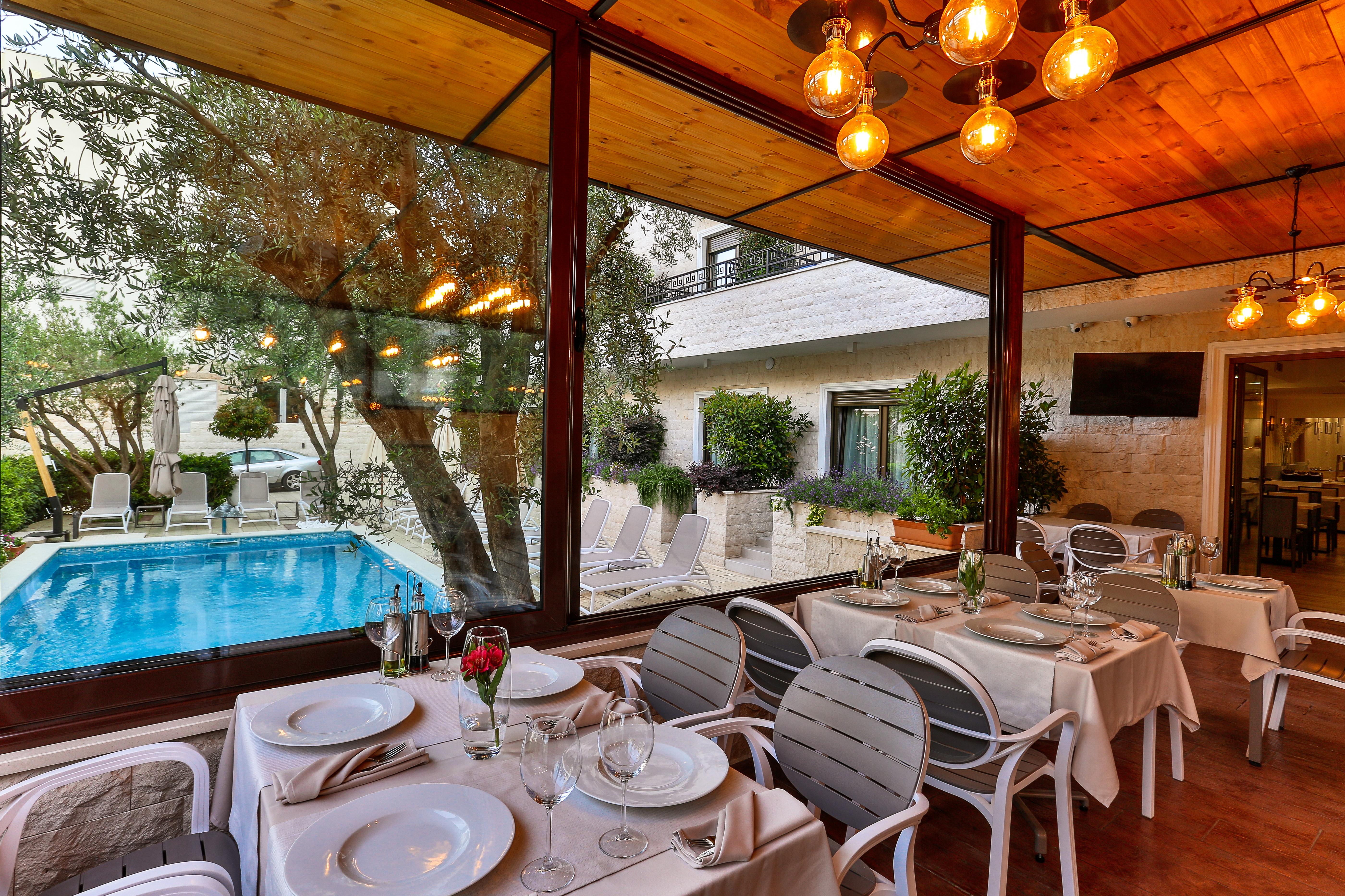 Hotel Harmony By Aycon Petrovac ภายนอก รูปภาพ