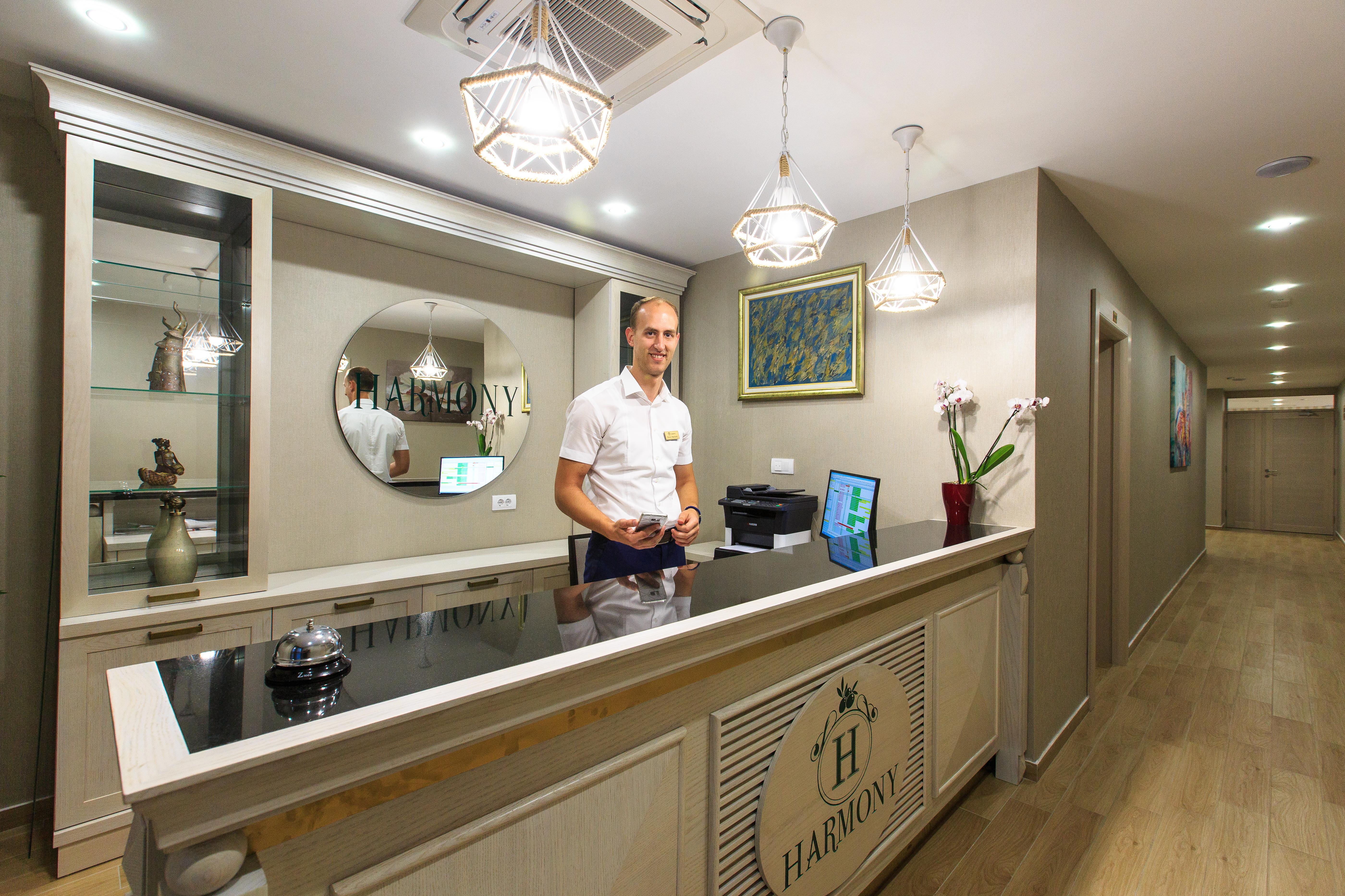 Hotel Harmony By Aycon Petrovac ภายนอก รูปภาพ