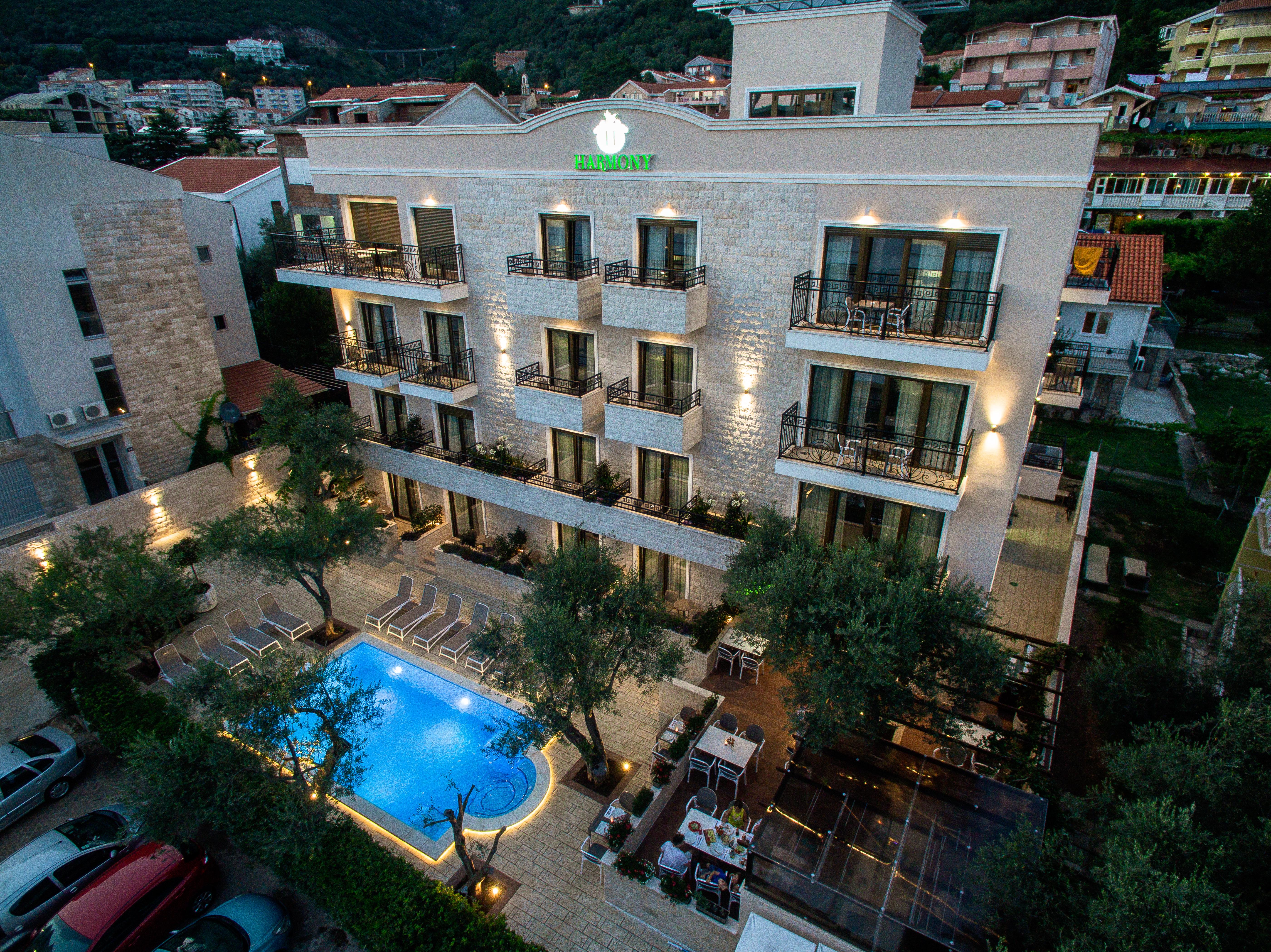 Hotel Harmony By Aycon Petrovac ภายนอก รูปภาพ
