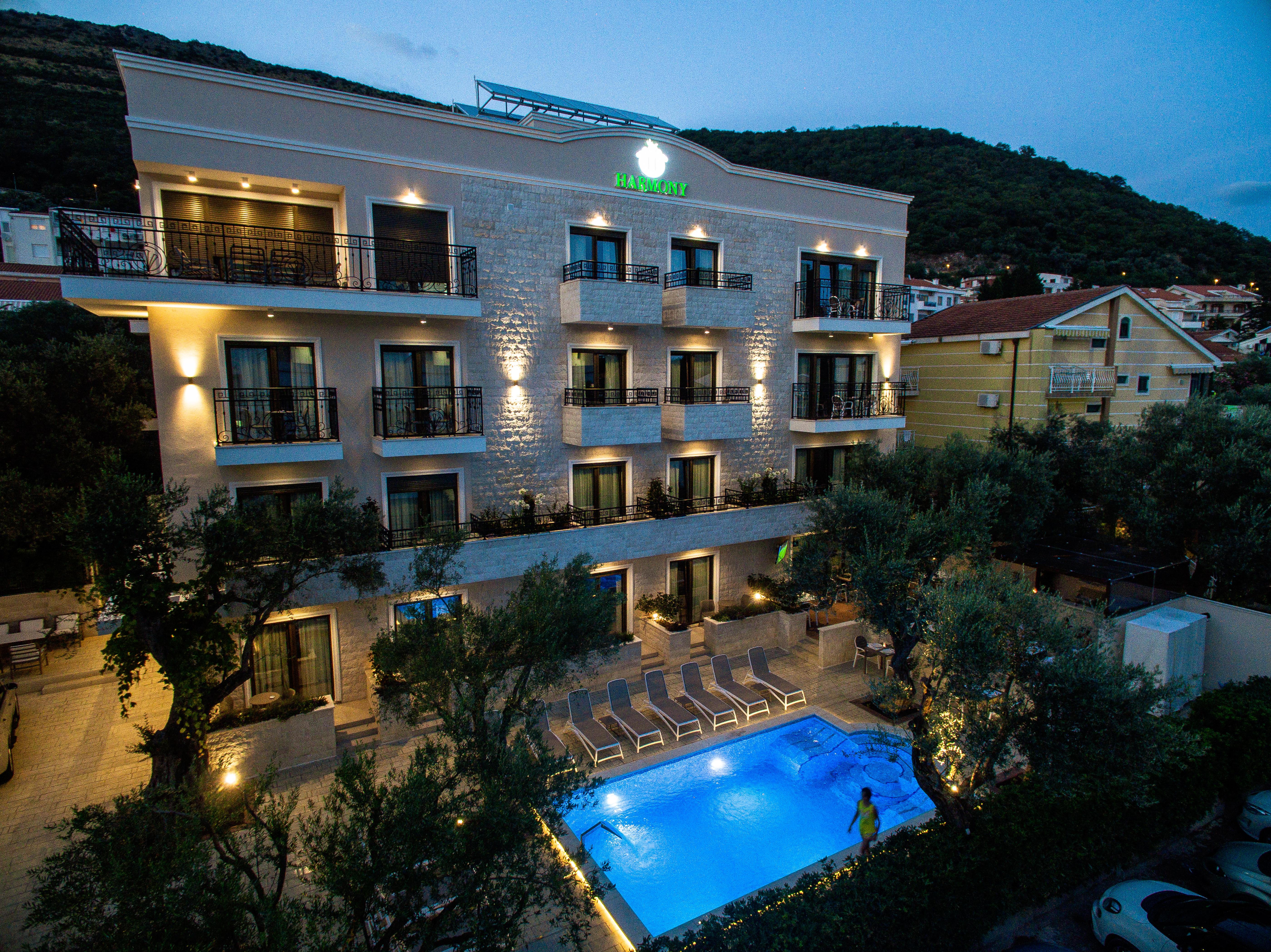Hotel Harmony By Aycon Petrovac ภายนอก รูปภาพ