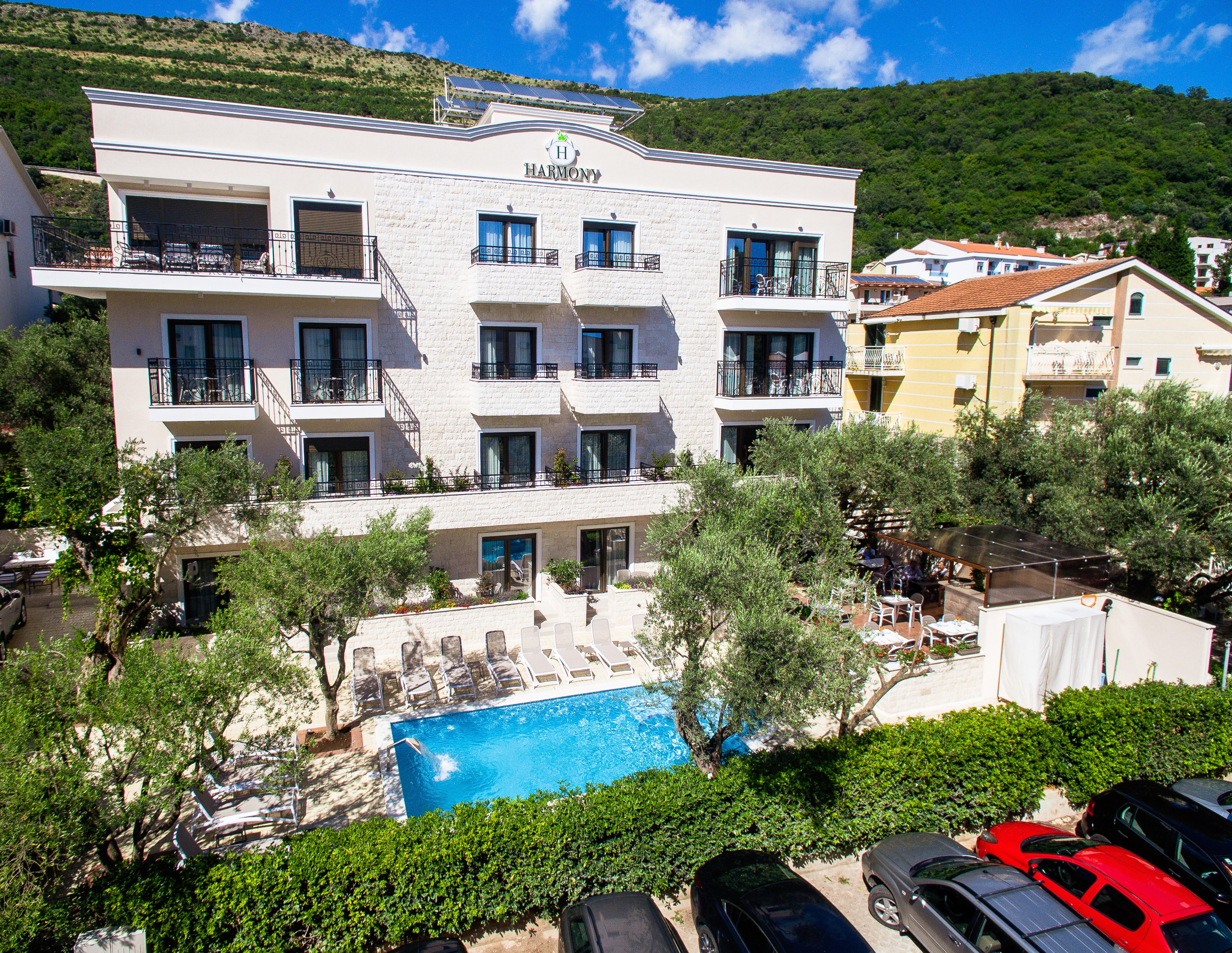 Hotel Harmony By Aycon Petrovac ภายนอก รูปภาพ