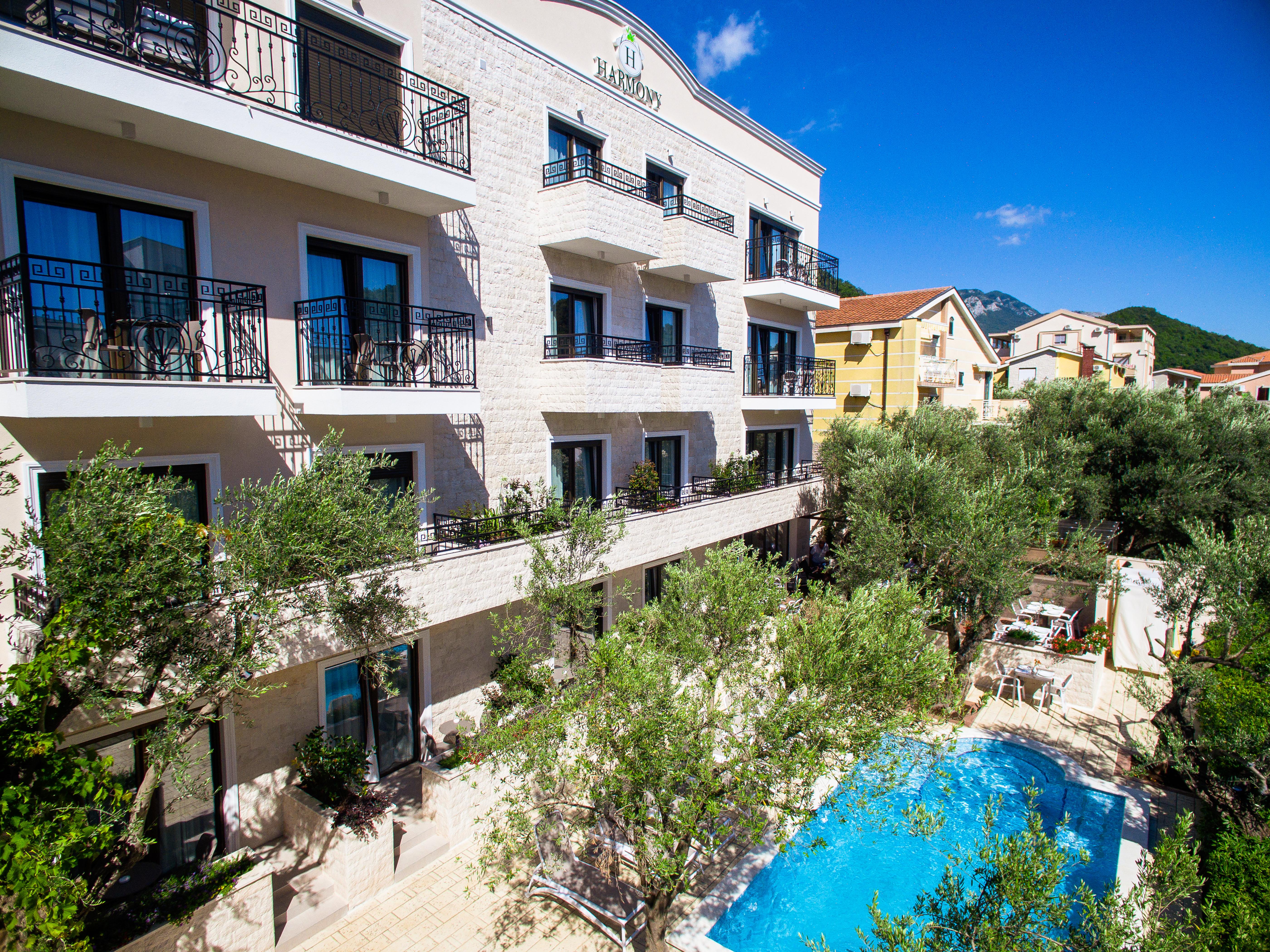 Hotel Harmony By Aycon Petrovac ภายนอก รูปภาพ